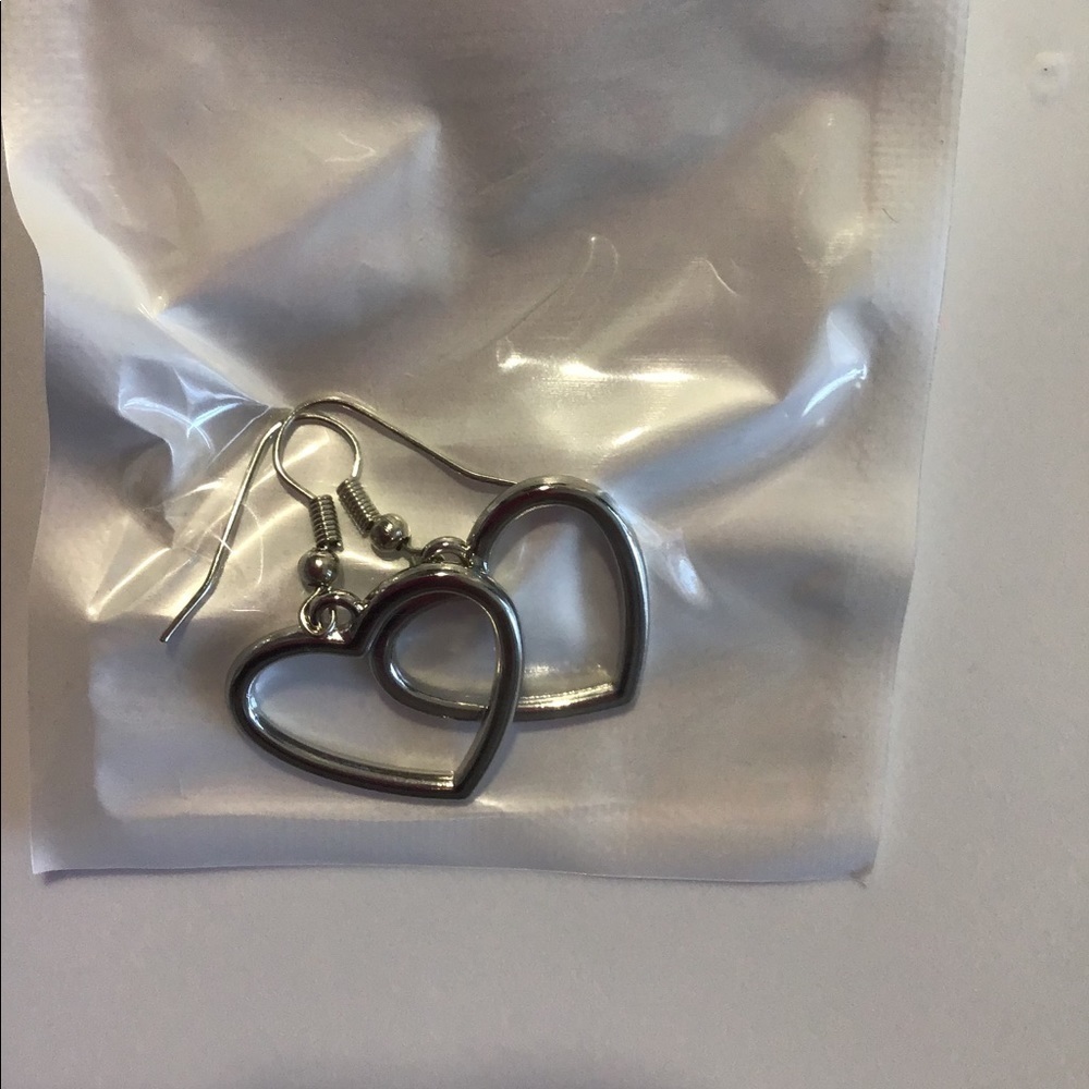 NEW SILVER DANGLE EARRINGS
